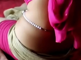 Sensual Bharatanatyam dance performance by Indian artist
