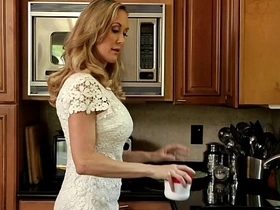 Brandi Love instructs her stepdaughter Tara Morgan in lesbian pleasures
